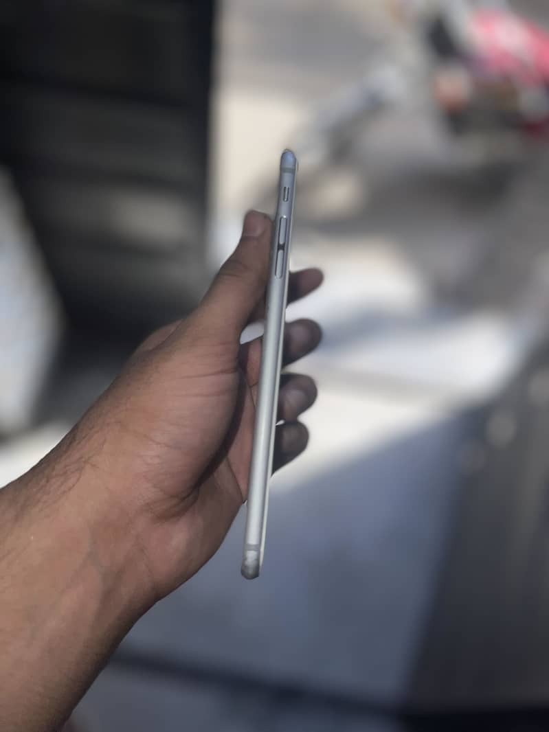 iPhone 6S Plus 8