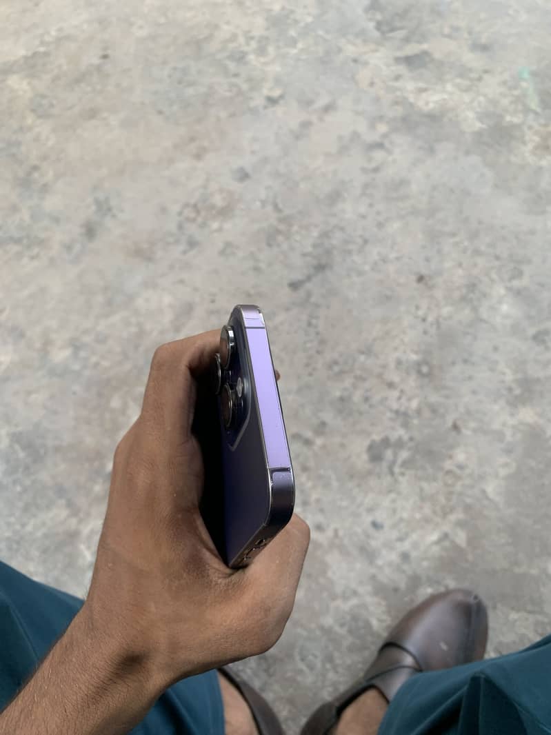 Iphone 14 pro max 2