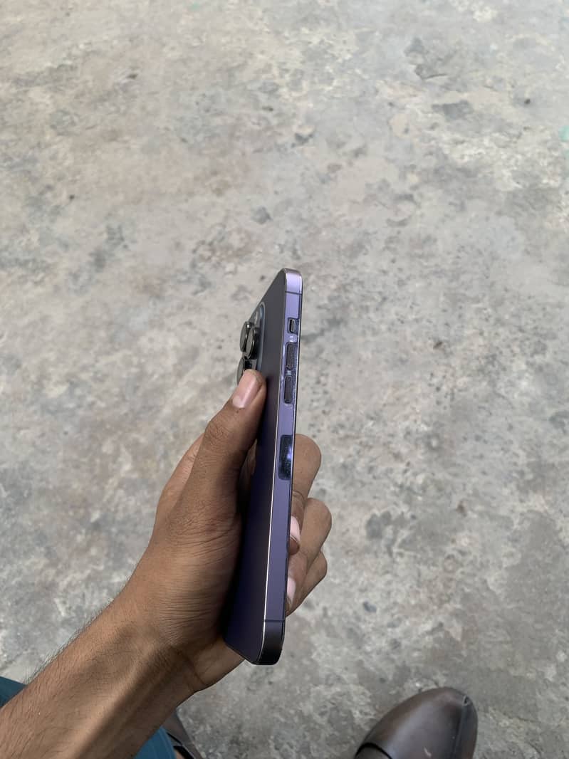 Iphone 14 pro max 5