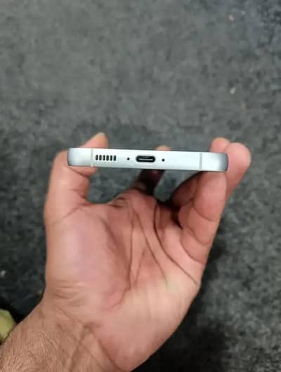 Samsung Mobile S23 8/256