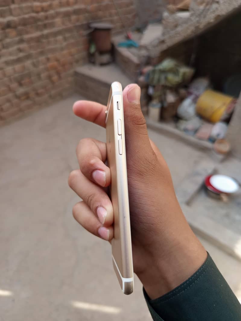 Apple iPhone 6 3