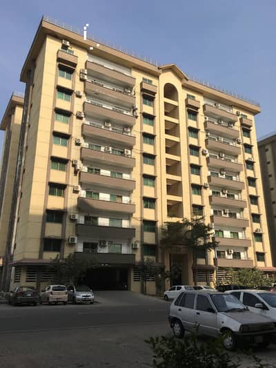 12 MARLA 4 BEDROOM APARTMENT AVAILABLE FOR SALE