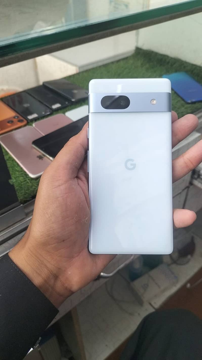Google Pixel 7a 1