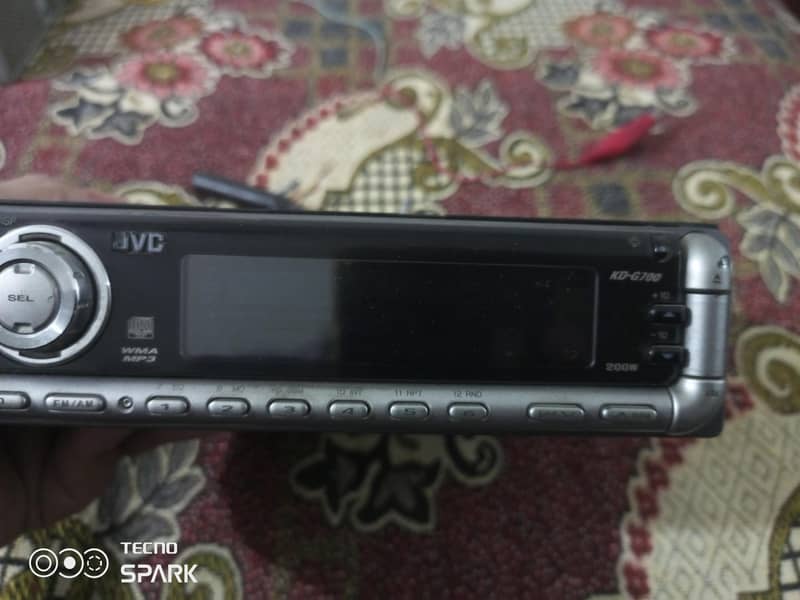 JVC  stereo 6