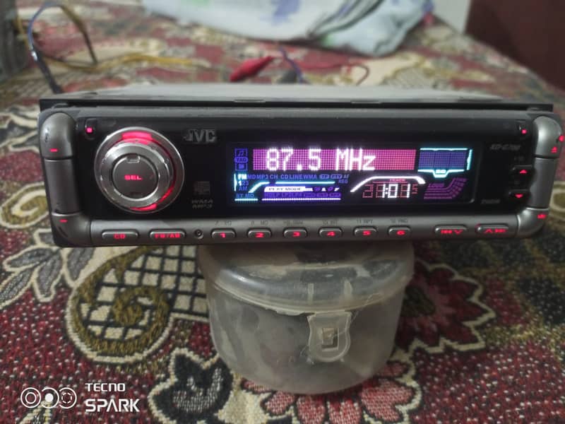 JVC  stereo 7