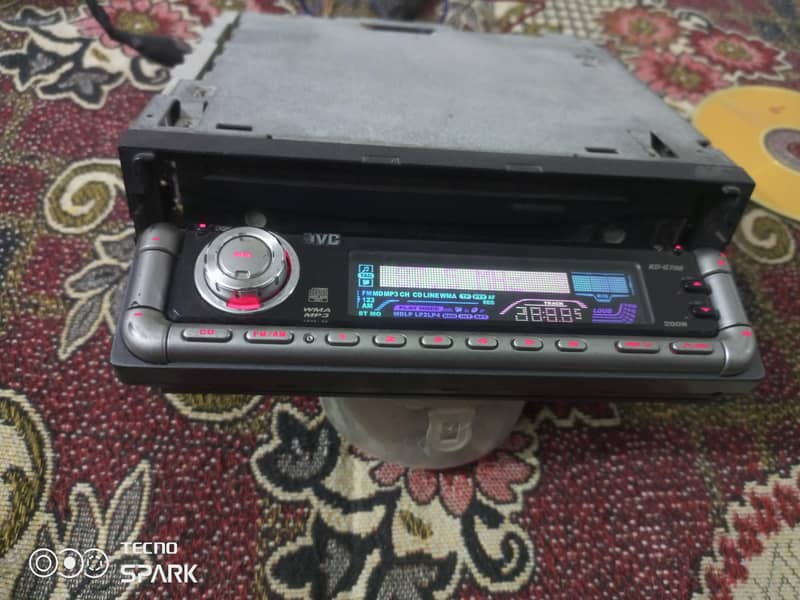 JVC  stereo 10