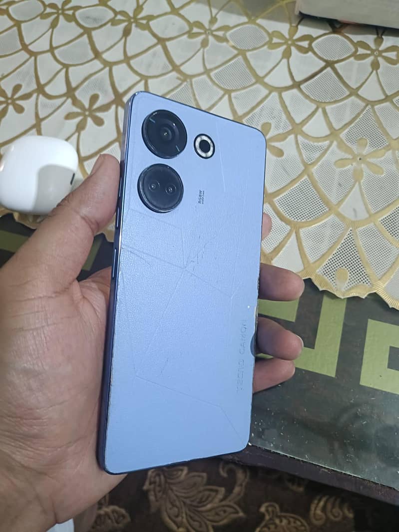 Tecno CAMON 20 Pro 0