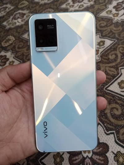 vivo y21a 4/64 gb condition 10/9 fresh otignal phon with box available