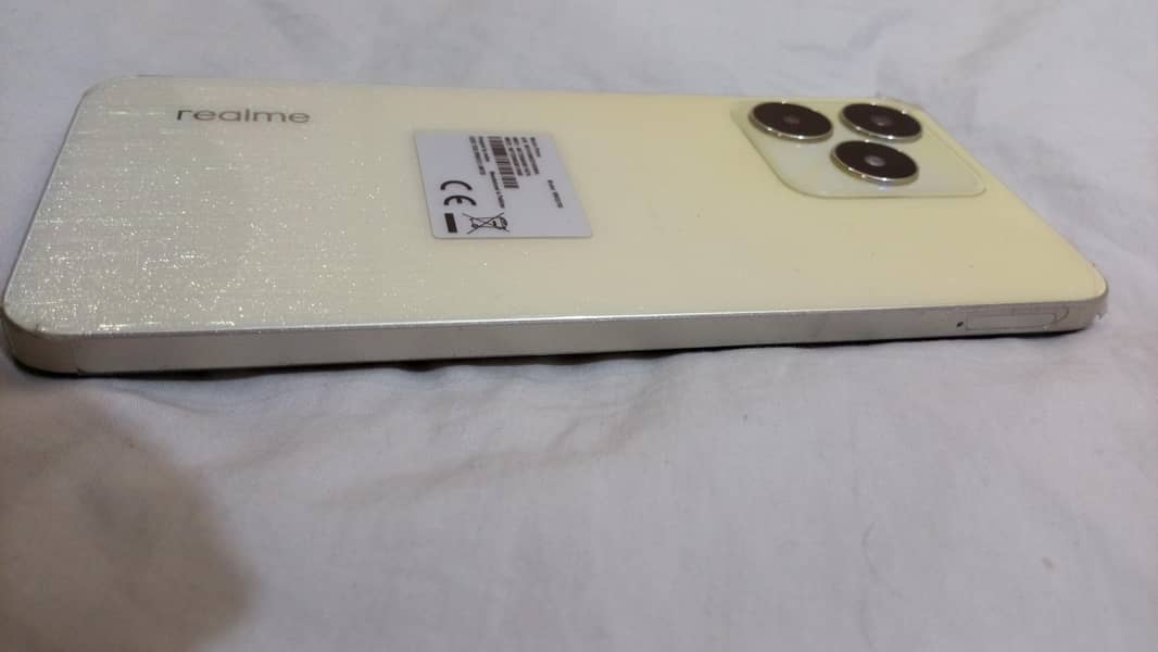 Realme C53 2
