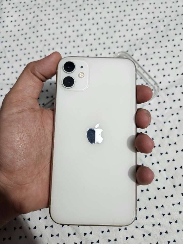 Apple iPhone 11 3