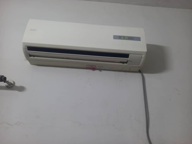 ہائر اے سی ایک ٹن گڈ کنڈیشن بالکل جانین  حالت میں 0
