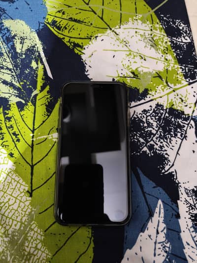 Apple iPhone XR