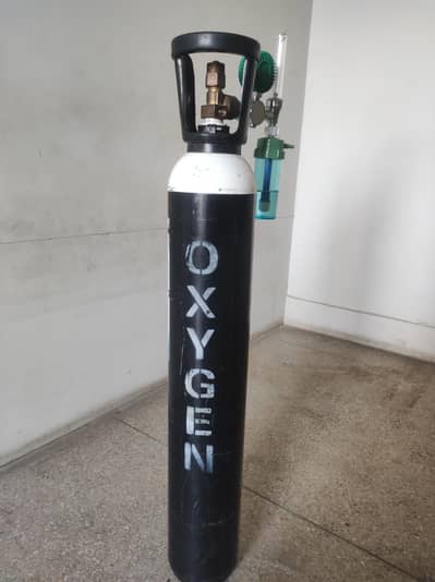 OXYGEN CYLINDER 10 LITER WITH ADOPTOR