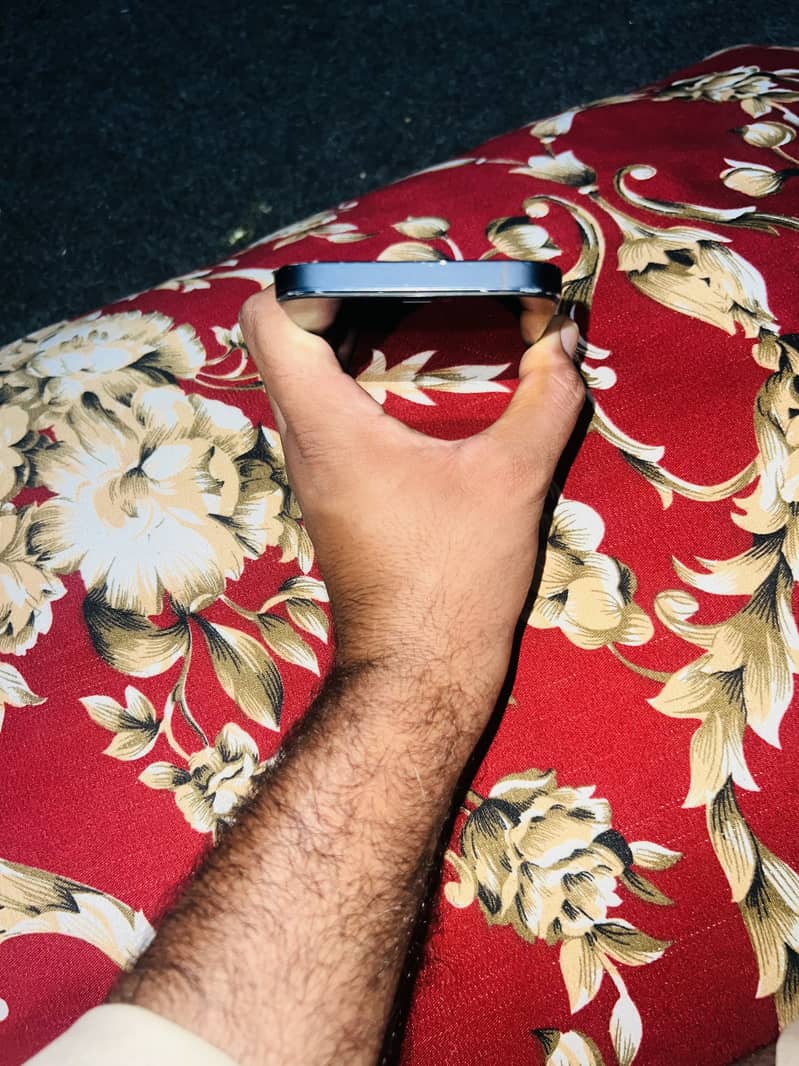 Apple iPhone 12 5