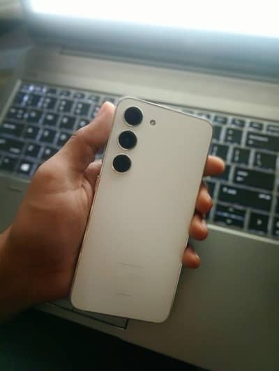 Samsung S23