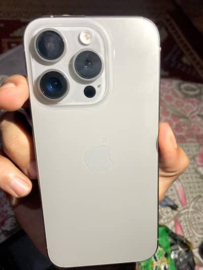 Apple iPhone 15 Pro