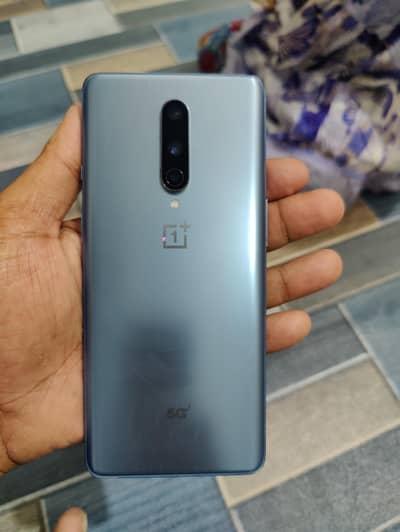 One Plus 8. . . 5g. . . 8gb. . . 128gb Approved. . 03272729259 whatsaap