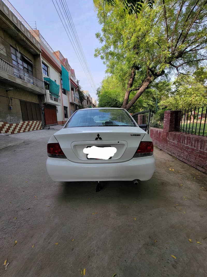 LANCER 1.6 17