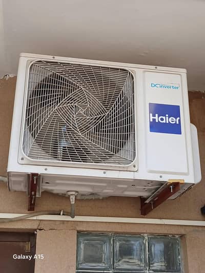 Haier company DC inverter 1.5 ton urgent for sale