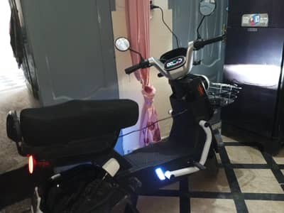 super star # Scooty