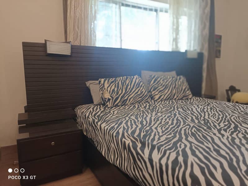 King size Bed 2