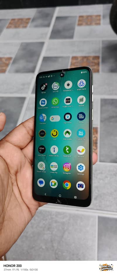 selling Motorola (G54)  8/256