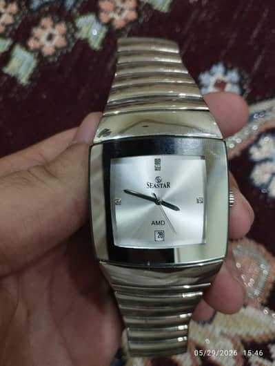 seastar watch new condition gray colur snake chain date just