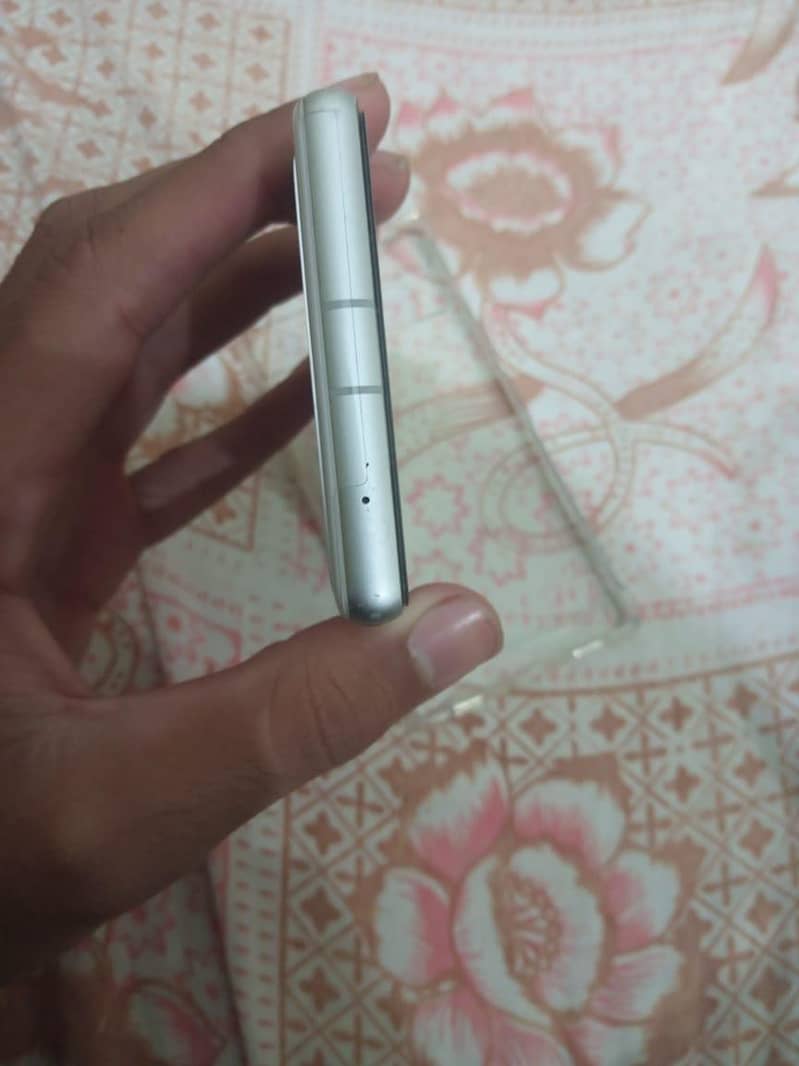 Google Pixel 7a 3