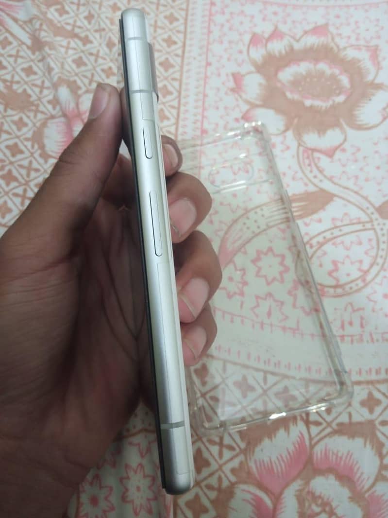 Google Pixel 7a 4