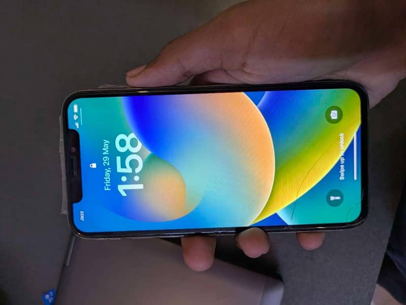 Apple iPhone X 3