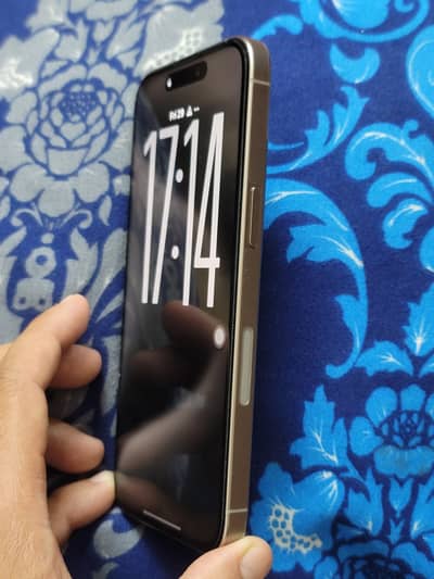 15 pro max 4 months sim time wala