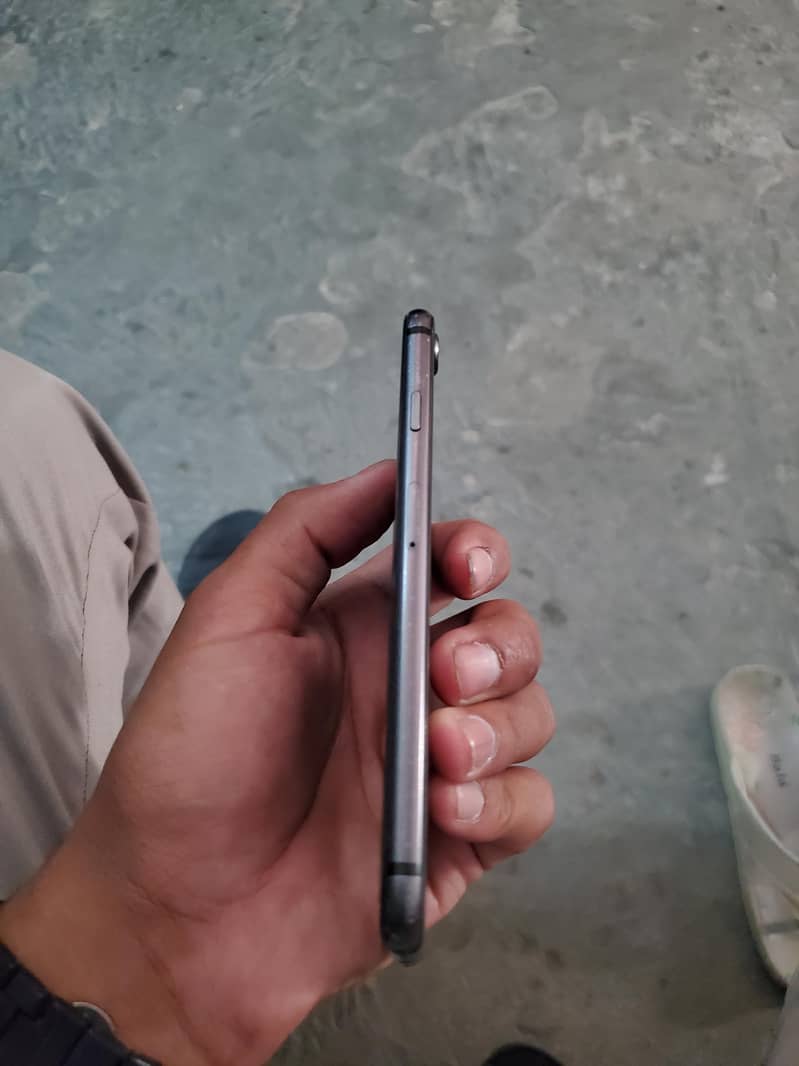 Apple iPhone 8 2