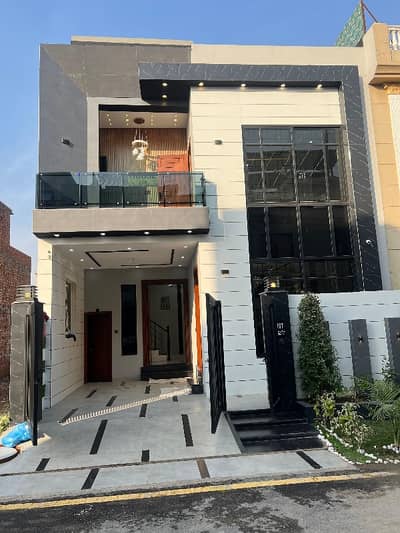 Solid Construction 5 Marla Luxury House Executive Block