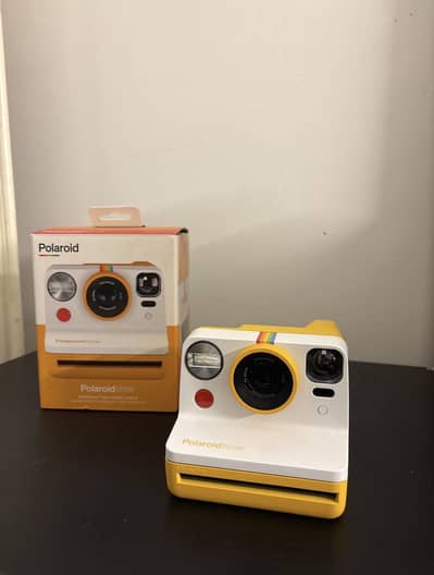PolaroidNow Autofocus i-Type