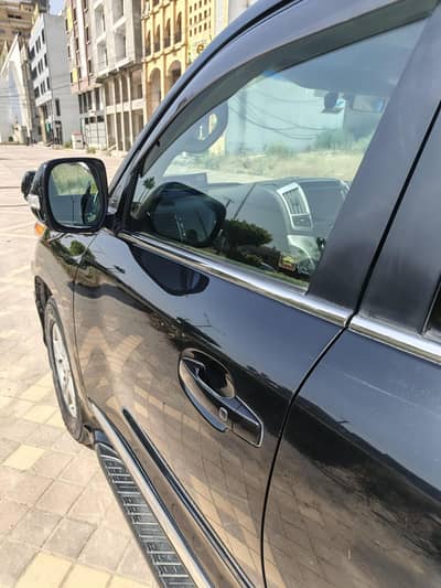 Toyota Land Cruiser 2012
