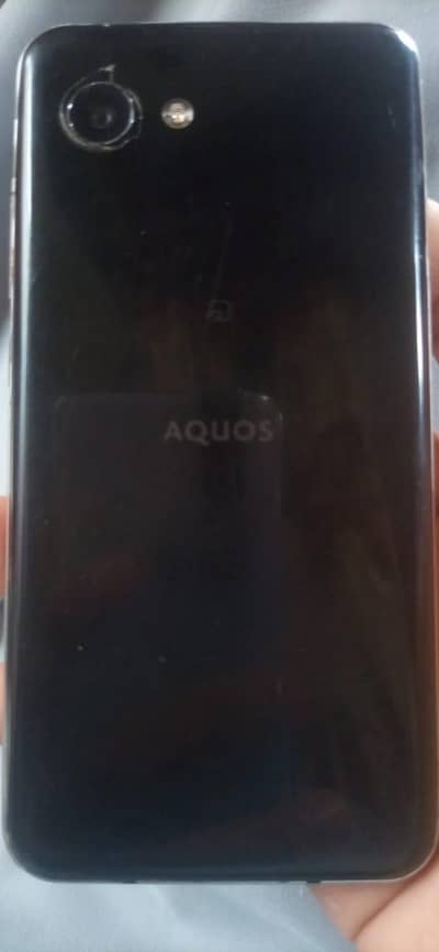 Sharp Aquos R2 is on Sale