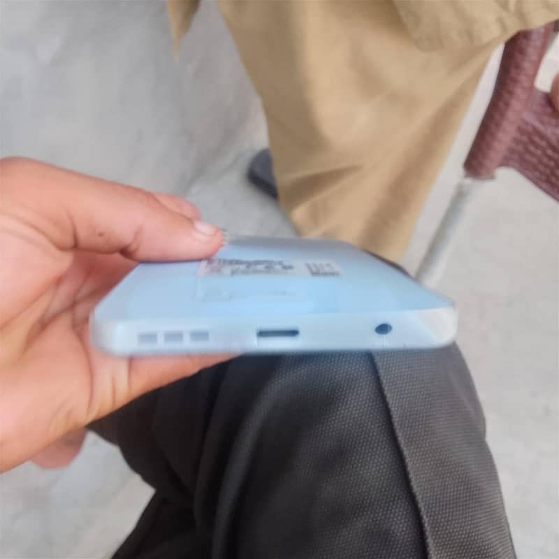 Infinix 4