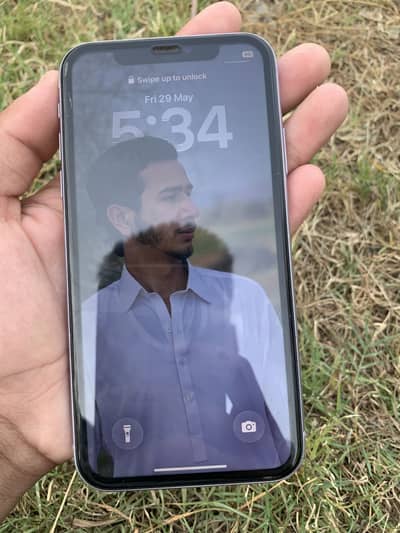 Iphone 11  40k price