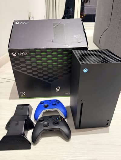 Xbox series X with 2 controllers