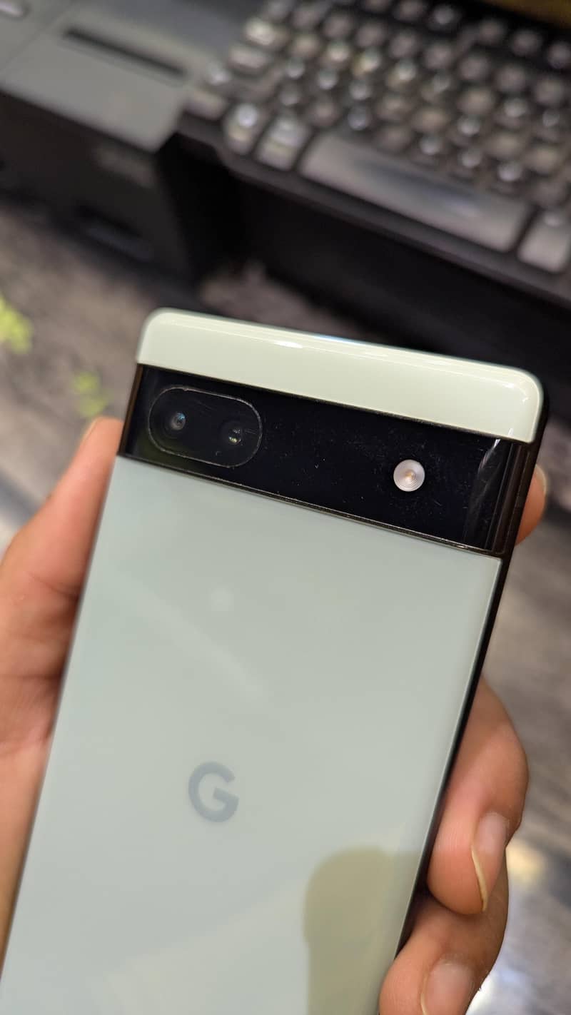 Google Pixel 6a 4
