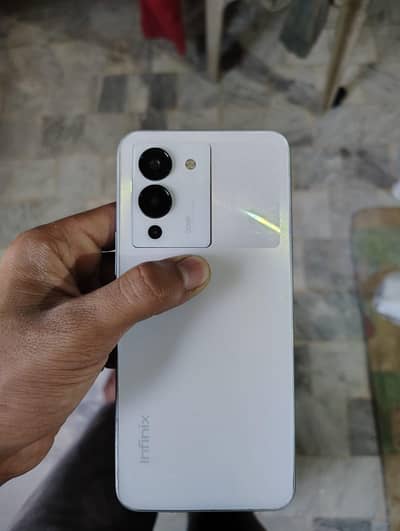 Infinix Note 12