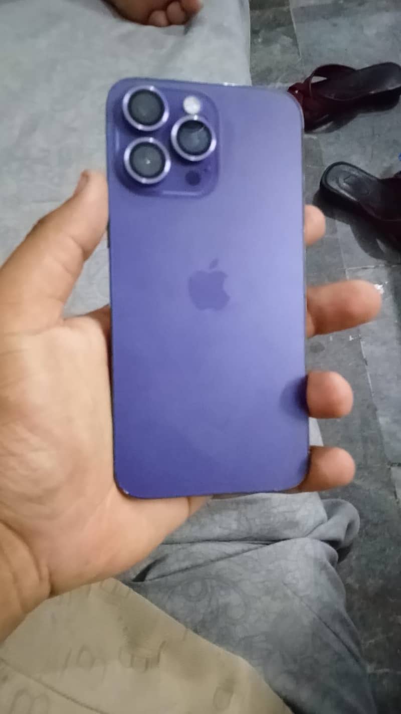 iPhone 14 Pro Max 2