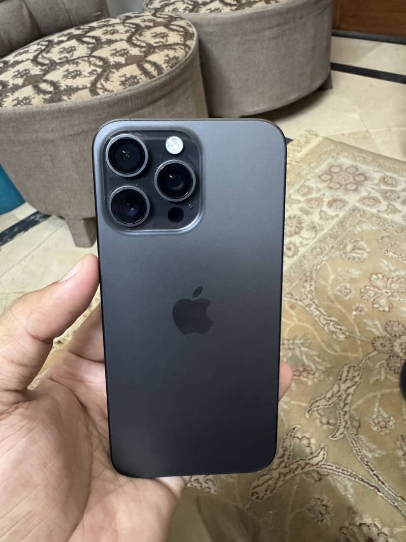Iphone 15 Pro Max 1