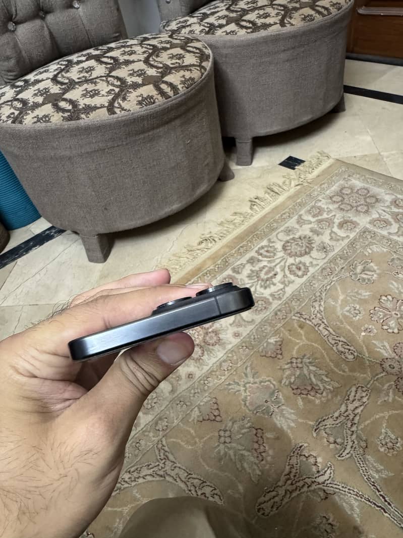 Iphone 15 Pro Max 4