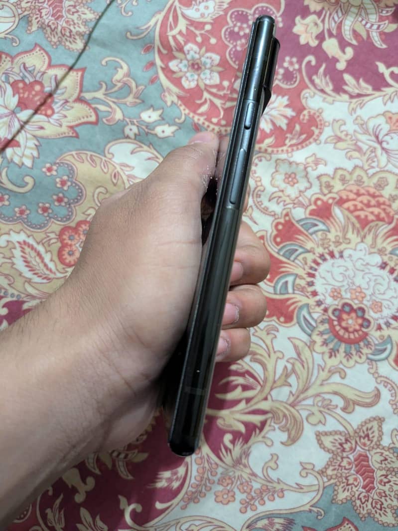 Google Pixel 6 4