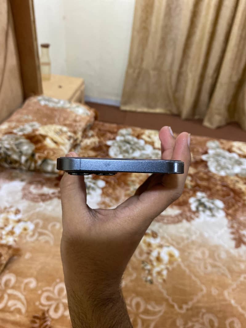 Iphone 12 pro max 3