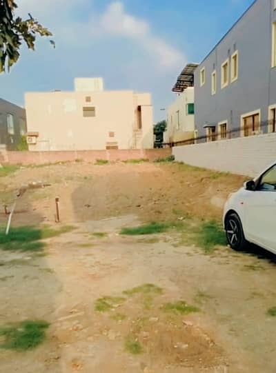 1 Kanal Top Location Plot No-1754 Block T Phase 8 DHA Lahore For Urgent Sale