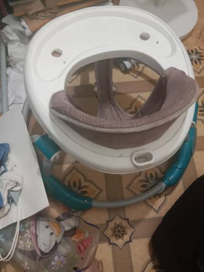 walker plus baby eating seat