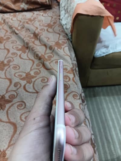 Apple iPhone 6S