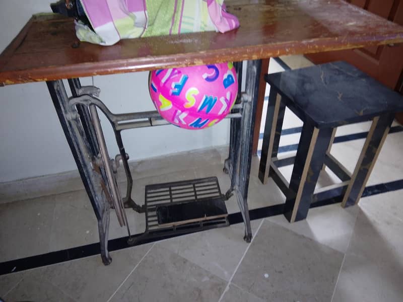 sewing machine stand 0